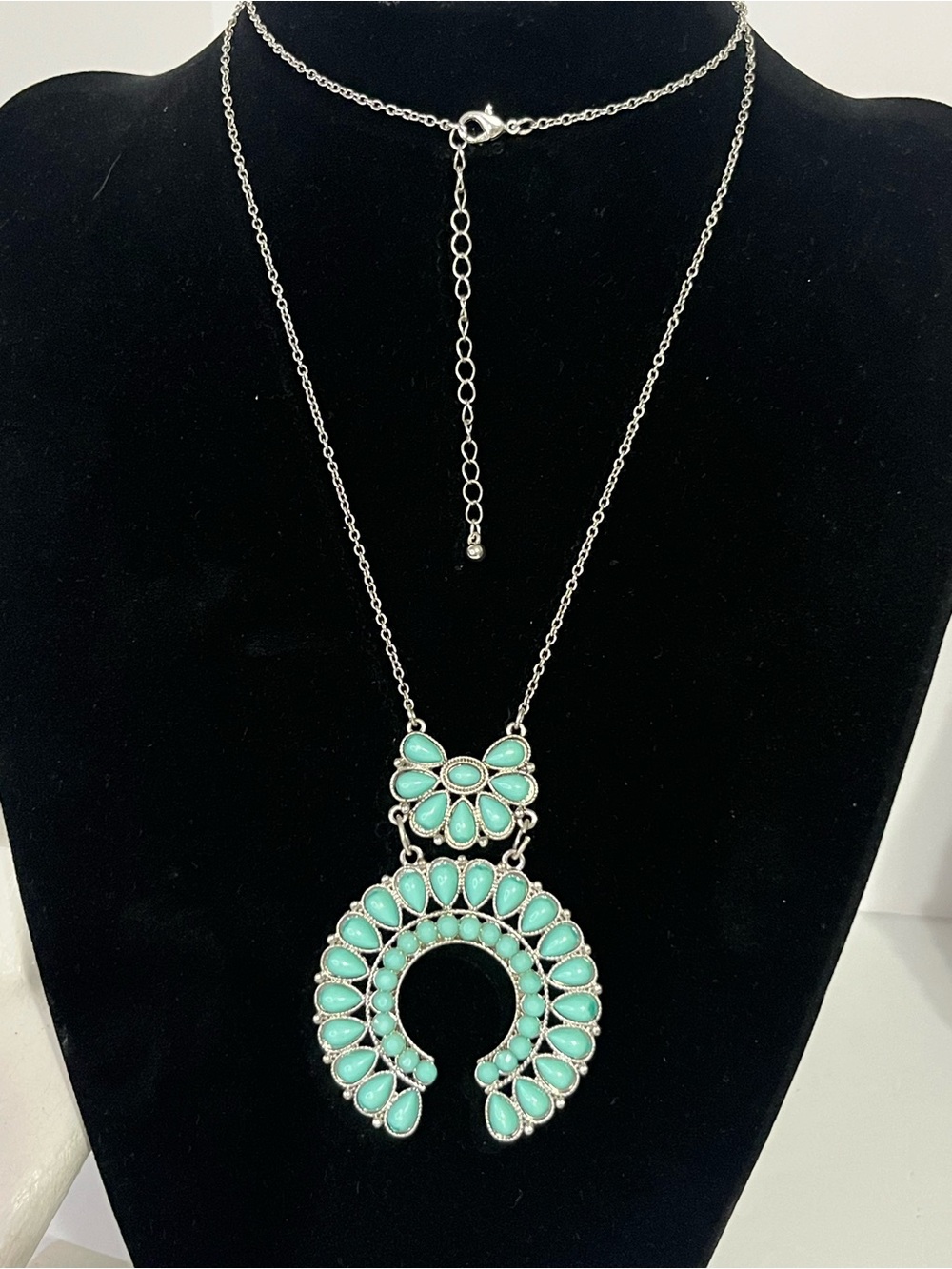 Source Unknown Silver-Tone Turquoise Teardrop Pendant Necklace